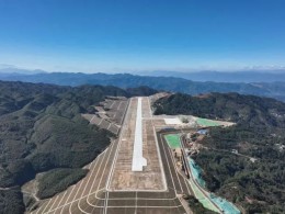 云南鳳慶通用機(jī)場(chǎng)建設(shè)工程項(xiàng)目土石方、地基處理及排水工程施工